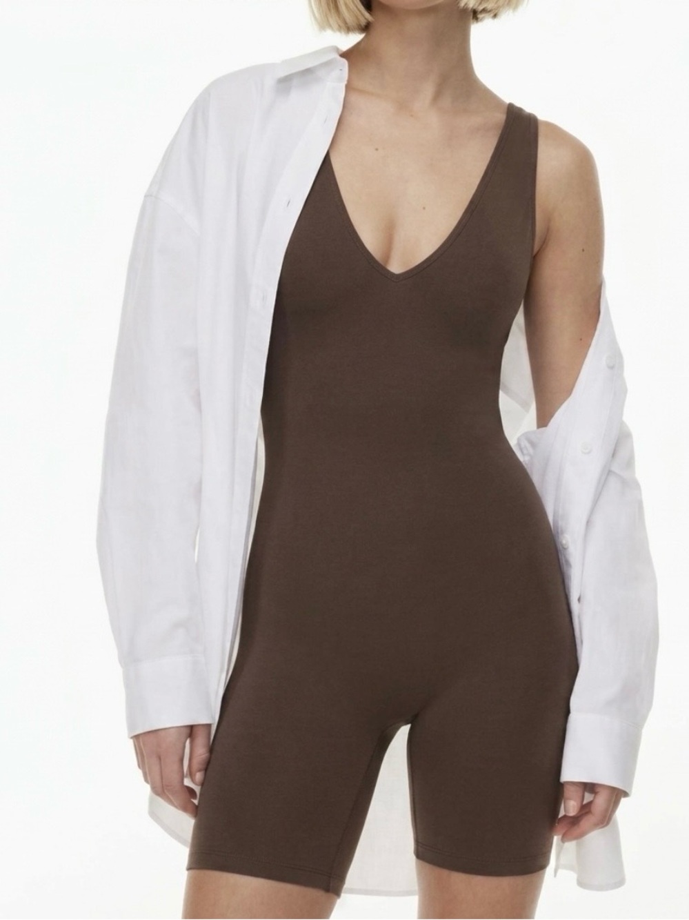 Babaton Aritzia Contour Romper Medium Coffee Bean Brown V-Neck Bodycon Going Out